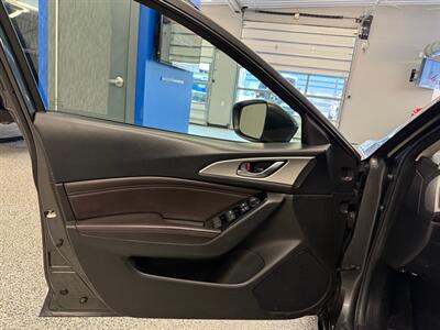 2017 Mazda Mazda3 Touring - Photo 23 - Grand Rapids, MI 49504
