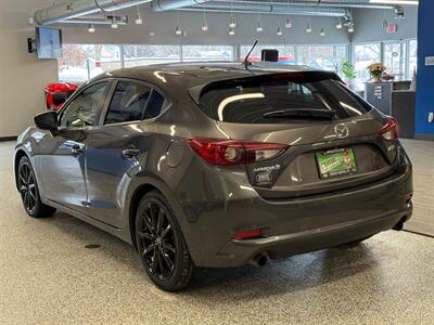 2017 Mazda Mazda3 Touring - Photo 5 - Grand Rapids, MI 49504