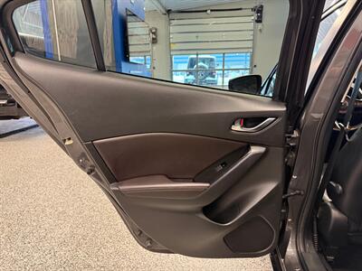 2017 Mazda Mazda3 Touring - Photo 21 - Grand Rapids, MI 49504