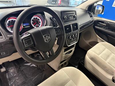 2017 Dodge Grand Caravan SE   - Photo 17 - Grand Rapids, MI 49504