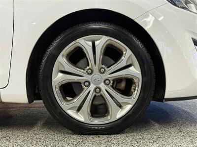 2014 Hyundai ELANTRA GT   - Photo 9 - Grand Rapids, MI 49504
