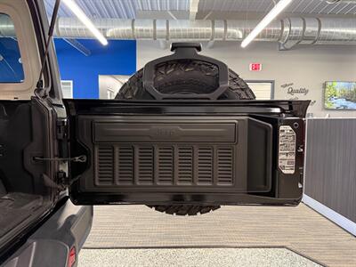 2018 Jeep Wrangler Unlimited Rubicon   - Photo 31 - Grand Rapids, MI 49504