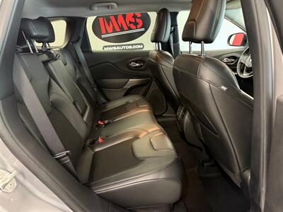 2020 Jeep Cherokee Latitude Plus   - Photo 15 - Grand Rapids, MI 49504