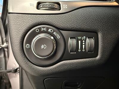 2020 Jeep Cherokee Latitude Plus   - Photo 31 - Grand Rapids, MI 49504