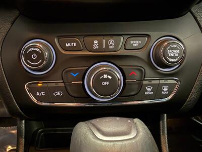 2020 Jeep Cherokee Latitude Plus   - Photo 35 - Grand Rapids, MI 49504