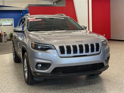2020 Jeep Cherokee Latitude Plus   - Photo 2 - Grand Rapids, MI 49504