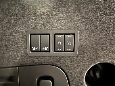 2016 Chevrolet Tahoe LTZ   - Photo 22 - Grand Rapids, MI 49504