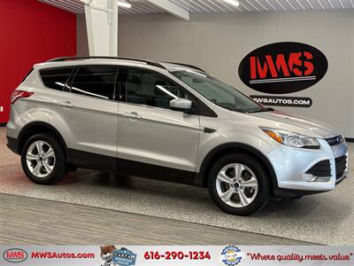 2016 Ford Escape SE   - Photo 1 - Grand Rapids, MI 49504