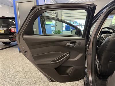 2014 Ford Focus Titanium - Photo 23 - Grand Rapids, MI 49504