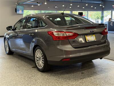 2014 Ford Focus Titanium - Photo 5 - Grand Rapids, MI 49504