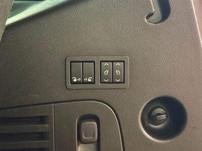 2015 Chevrolet Tahoe LTZ - Photo 24 - Grand Rapids, MI 49504