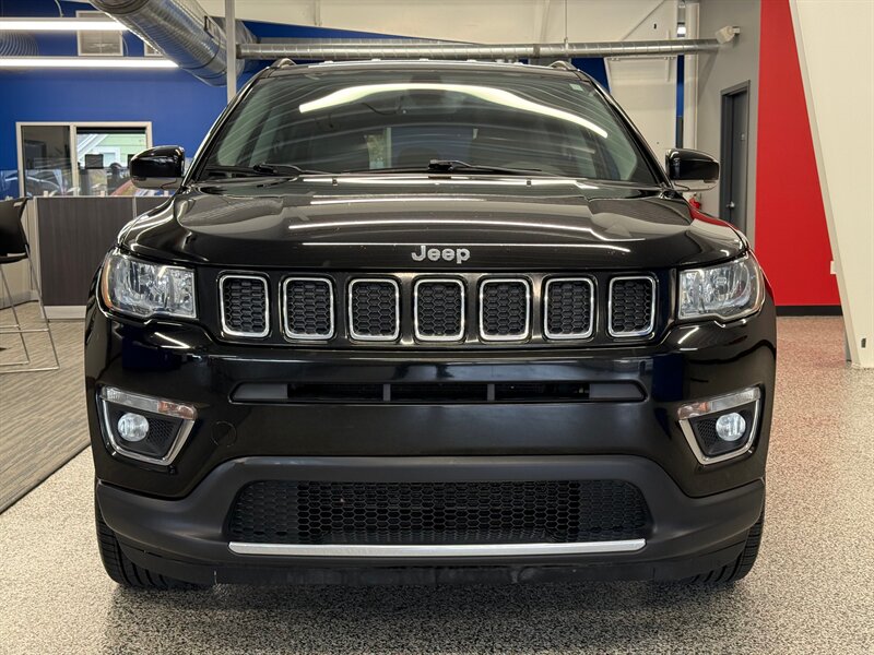 2018 Jeep Compass Limited photo 2