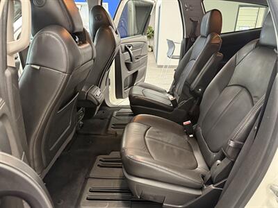 2015 Chevrolet Traverse LT   - Photo 20 - Grand Rapids, MI 49504