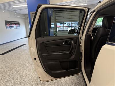 2015 Chevrolet Traverse LT   - Photo 15 - Grand Rapids, MI 49504