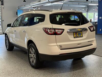 2015 Chevrolet Traverse LT   - Photo 5 - Grand Rapids, MI 49504