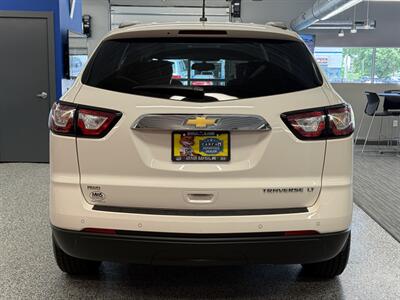 2015 Chevrolet Traverse LT   - Photo 6 - Grand Rapids, MI 49504