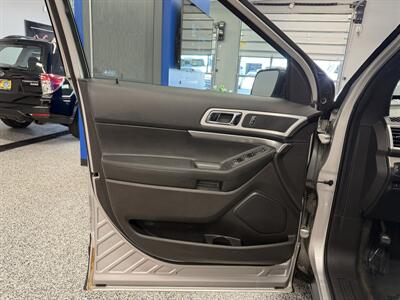 2015 Ford Explorer XLT - Photo 17 - Grand Rapids, MI 49504