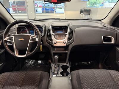 2017 Chevrolet Equinox LT   - Photo 12 - Grand Rapids, MI 49504