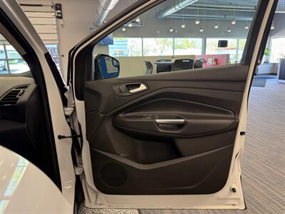 2017 Ford Escape SE   - Photo 26 - Grand Rapids, MI 49504