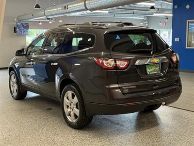 2017 Chevrolet Traverse LT   - Photo 5 - Grand Rapids, MI 49504