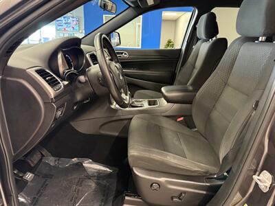 2019 Jeep Grand Cherokee Laredo   - Photo 25 - Grand Rapids, MI 49504