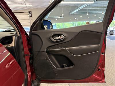 2016 Jeep Cherokee Latitude - Photo 13 - Grand Rapids, MI 49504