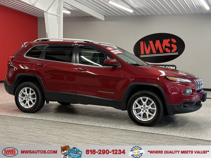 2016 Jeep Cherokee Latitude   - Photo 1 - Grand Rapids, MI 49504