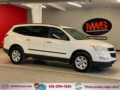 2011 Chevrolet Traverse LS   - Photo 1 - Grand Rapids, MI 49504