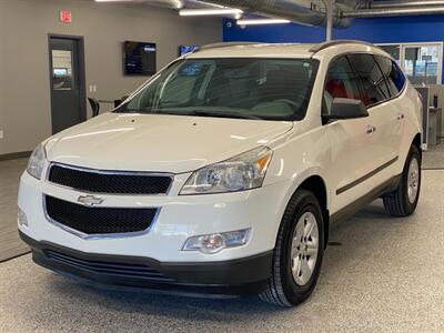 2011 Chevrolet Traverse LS   - Photo 3 - Grand Rapids, MI 49504