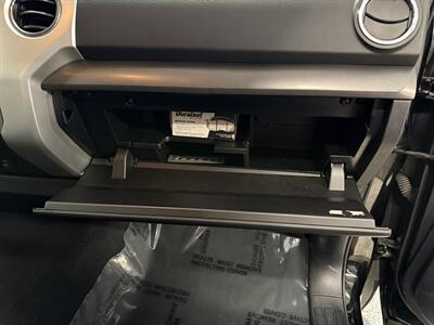 2015 Toyota Tundra SR5 - Photo 13 - Grand Rapids, MI 49504