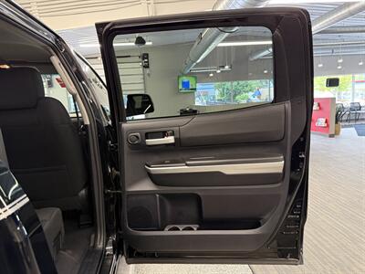 2015 Toyota Tundra SR5 - Photo 16 - Grand Rapids, MI 49504