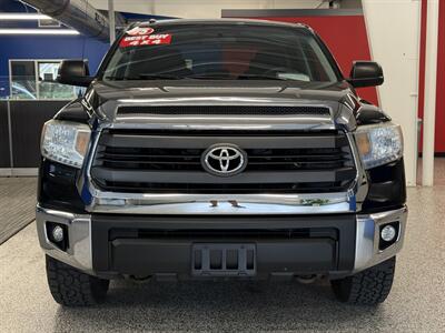 2015 Toyota Tundra SR5 - Photo 2 - Grand Rapids, MI 49504