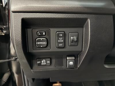 2015 Toyota Tundra SR5 - Photo 23 - Grand Rapids, MI 49504