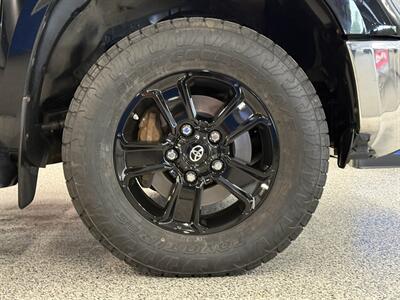 2015 Toyota Tundra SR5 - Photo 8 - Grand Rapids, MI 49504
