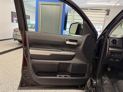 2015 Toyota Tundra SR5 - Photo 22 - Grand Rapids, MI 49504