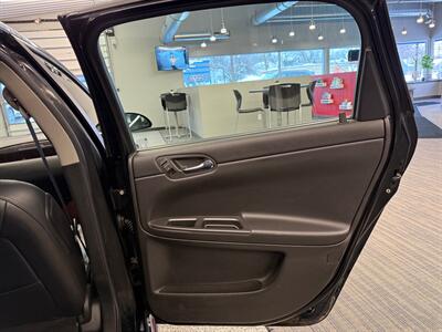 2014 Chevrolet Impala Limited LTZ Fleet   - Photo 15 - Grand Rapids, MI 49504