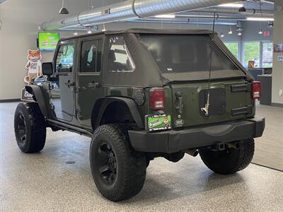 2007 Jeep Wrangler Unlimited Sahara   - Photo 7 - Grand Rapids, MI 49504