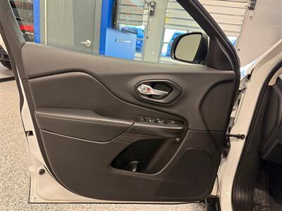 2014 Jeep Cherokee Latitude   - Photo 21 - Grand Rapids, MI 49504