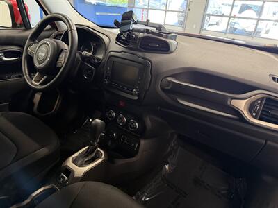 2017 Jeep Renegade Latitude   - Photo 31 - Grand Rapids, MI 49504
