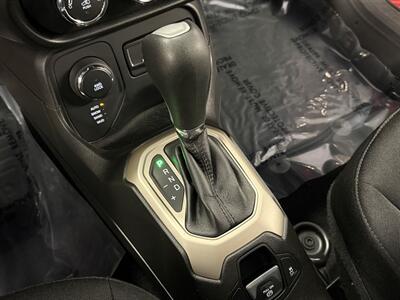 2017 Jeep Renegade Latitude   - Photo 16 - Grand Rapids, MI 49504