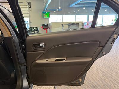 2012 Ford Fusion SEL   - Photo 16 - Grand Rapids, MI 49504