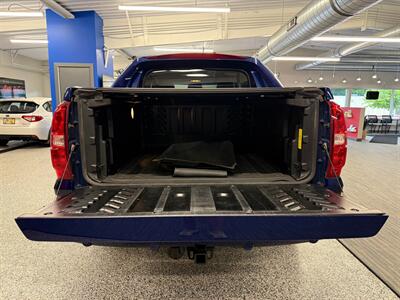 2013 Chevrolet Avalanche LT Black Diamond   - Photo 18 - Grand Rapids, MI 49504