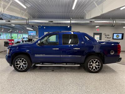 2013 Chevrolet Avalanche LT Black Diamond   - Photo 4 - Grand Rapids, MI 49504