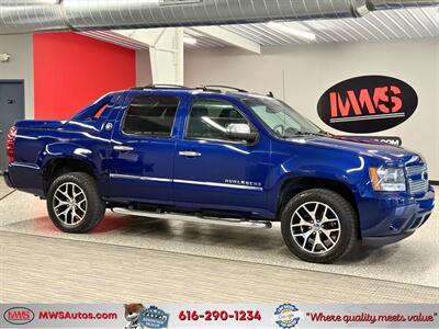 2013 Chevrolet Avalanche LT Black Diamond   - Photo 1 - Grand Rapids, MI 49504