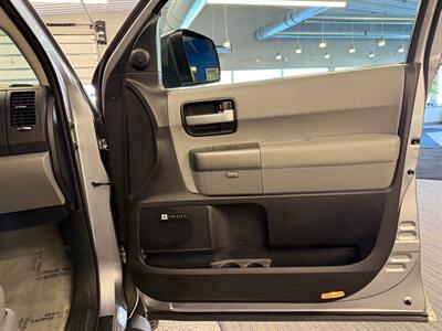 2010 Toyota Sequoia Limited   - Photo 13 - Grand Rapids, MI 49504