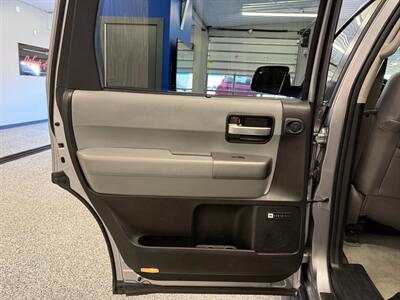 2010 Toyota Sequoia Limited   - Photo 28 - Grand Rapids, MI 49504