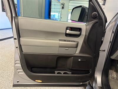 2010 Toyota Sequoia Limited   - Photo 33 - Grand Rapids, MI 49504