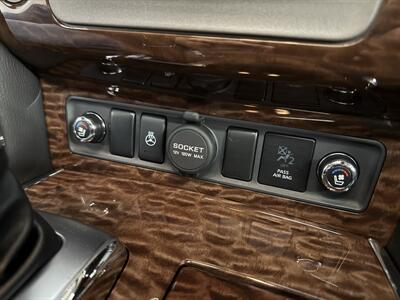 2017 Nissan Armada Platinum   - Photo 21 - Grand Rapids, MI 49504
