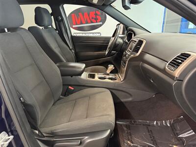 2016 Jeep Grand Cherokee Laredo   - Photo 12 - Grand Rapids, MI 49504