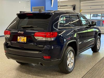 2016 Jeep Grand Cherokee Laredo   - Photo 7 - Grand Rapids, MI 49504